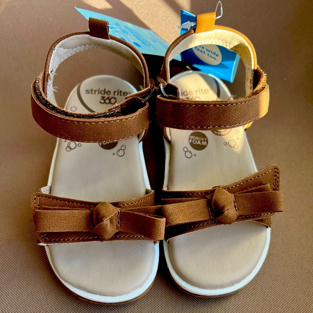 NWT!! Stride Rite. Size 6. Toddler size.
